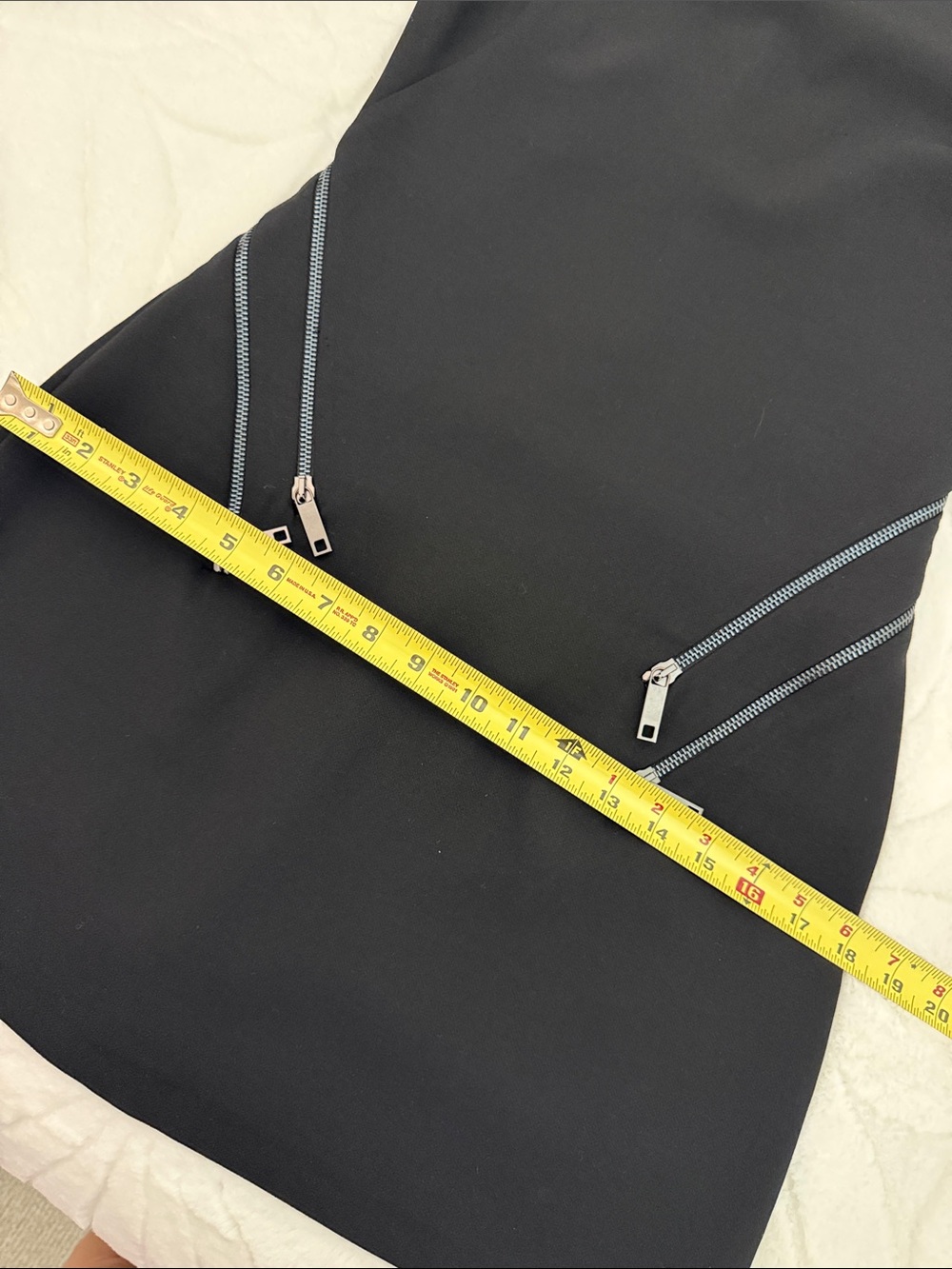 ZARA Classic Black Long-Sleeve Mini Dress with Zip Accents - Picture 10 of 10